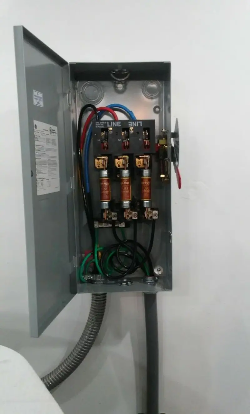 Three-phase disconnect switch installed for Electrical Wiring & Rewiring in Hickman